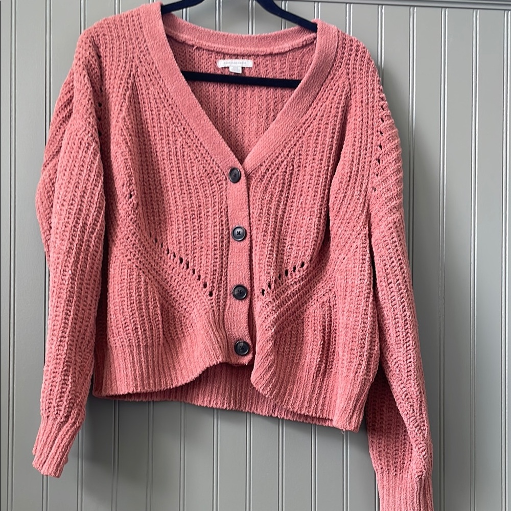 American Eagle Outfitters Pink V-Neck Sweater with Textured Knit